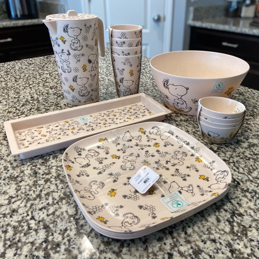 Peanuts Snoopy & Woodstuck Bamboo Dinnerware Set